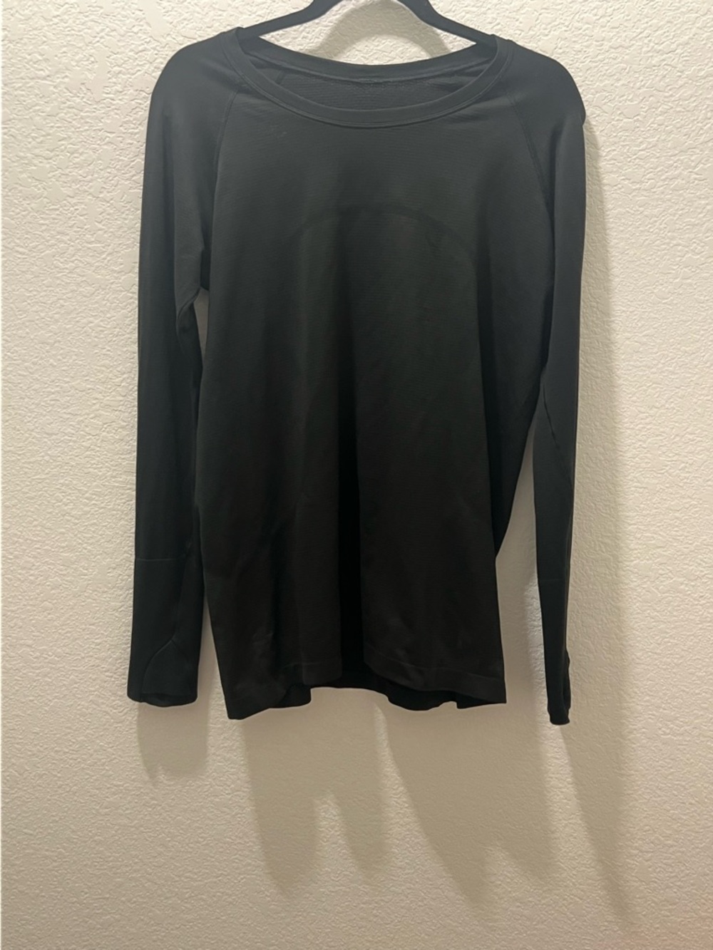 Lululemon Swiftly Tech Long Sleeve Black Size 14 Athletic Running Top